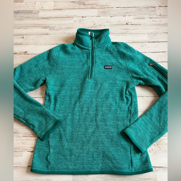 Green Patagonia pullover size small. Good condition - Picture 2 of 2